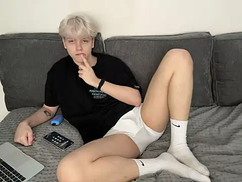 Snapshot of metratok chatting on 03/06/25, 09:47 metratok online show from 03/06/25, 09:47