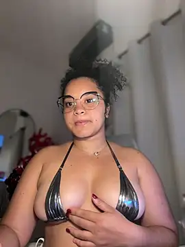 Lucy wilson5 online show from 02/15/26, 03:47