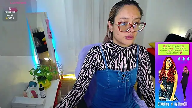 Snapshot of 911Calling chatting on 01/17/25, 08:00 911Calling online show from 01/17/25, 08:00