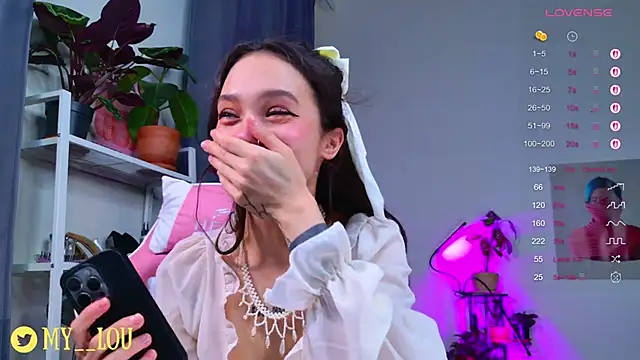 MyLou  online show from 10/30/25, 04:19