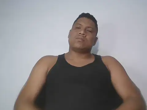 Snapshot of latinblack01 chatting on 10/28/25, 02:09 latinblack01 online show from 10/28/25, 02:09