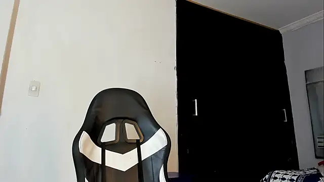 La Perversa69 online show from 10/10/25, 07:46