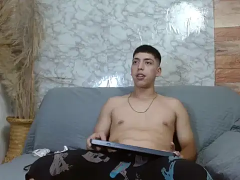 aaron antonella mds online show from 10/19/25, 08:42