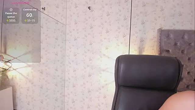 LanaJones  online show from 07/02/26, 01:28