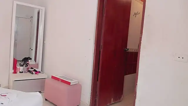 Alhana pulido online show from 03/11/25, 11:37