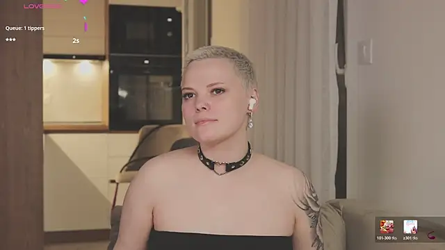 LikaBerry1 online show from 04/02/26, 07:55