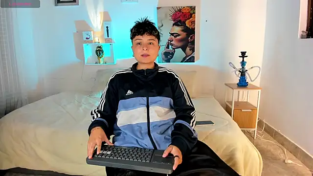 ZuryRamirez  online show from 07/12/26, 08:11