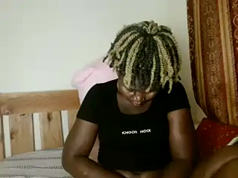 Sexxy prity25 online show from 01/28/25, 10:56