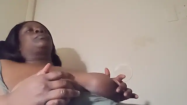 whitwhit86 online show from 09/13/25, 10:15