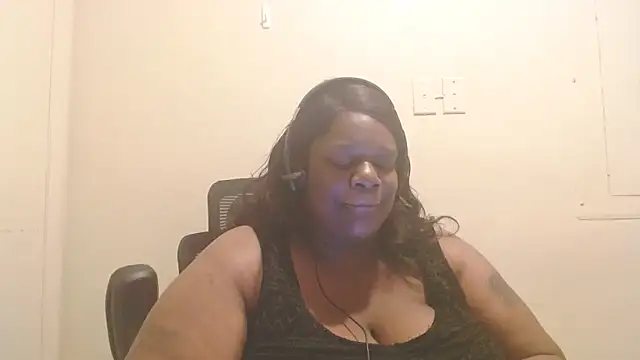 whitwhit86 online show from 09/16/25, 06:31