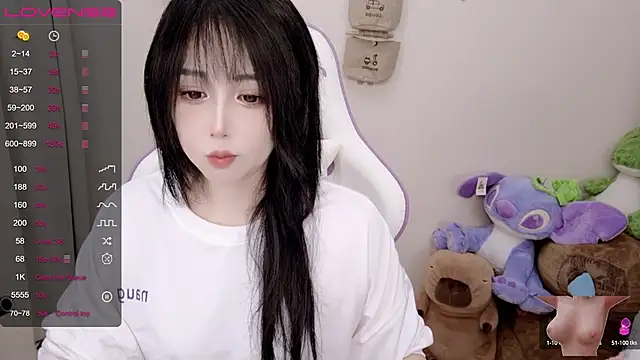 Snapshot of Vaness-a chatting on 02/01/25, 05:58 Vaness-a online show from 02/01/25, 05:58