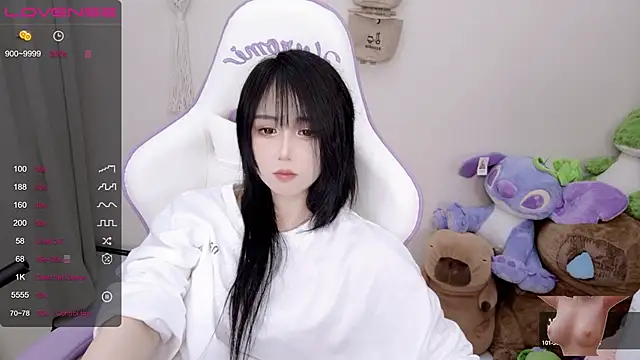 Snapshot of Vaness-a chatting on 02/02/25, 07:57 Vaness-a online show from 02/02/25, 07:57