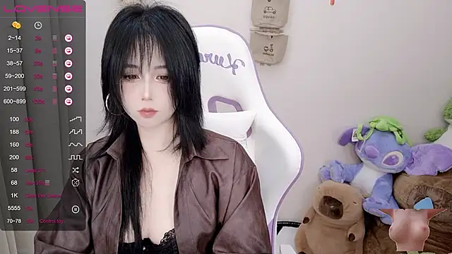 Snapshot of Vaness-a chatting on 03/07/25, 06:33 Vaness-a online show from 03/07/25, 06:33