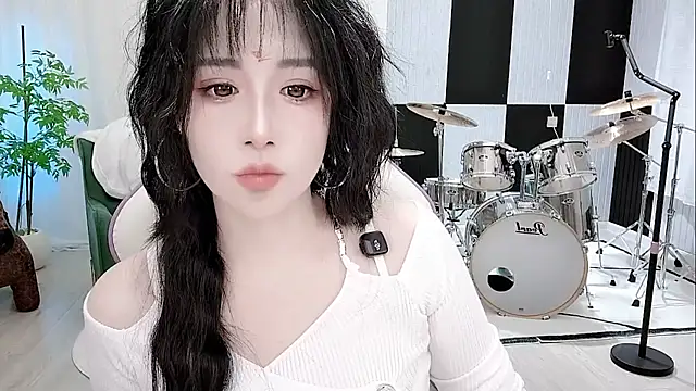 Snapshot of Vaness-a chatting on 09/11/25, 03:45 Vaness-a online show from 09/11/25, 03:45