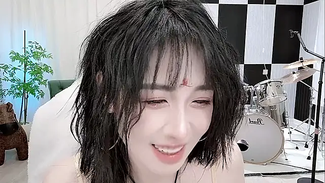 Snapshot of Vaness-a chatting on 09/12/25, 02:28 Vaness-a online show from 09/12/25, 02:28