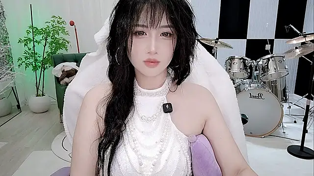 Snapshot of Vaness-a chatting on 10/04/25, 05:33 Vaness-a online show from 10/04/25, 05:33