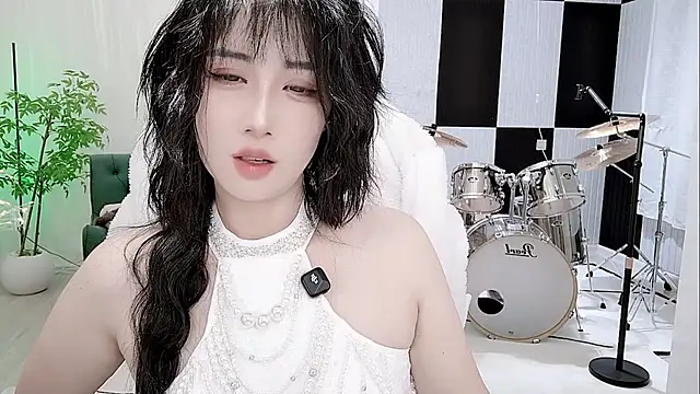 Snapshot of Vaness-a chatting on 10/09/25, 02:59 Vaness-a online show from 10/09/25, 02:59