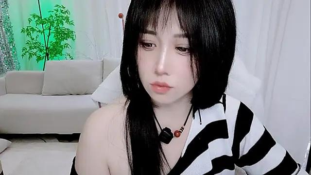 Snapshot of Vaness-a chatting on 11/14/25, 03:11 Vaness-a online show from 11/14/25, 03:11