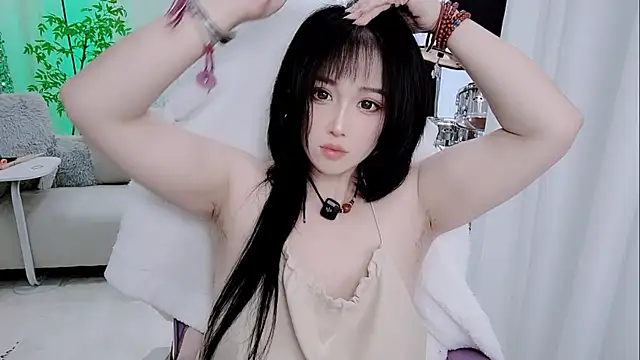 Snapshot of Vaness-a chatting on 12/15/25, 05:06 Vaness-a online show from 12/15/25, 05:06