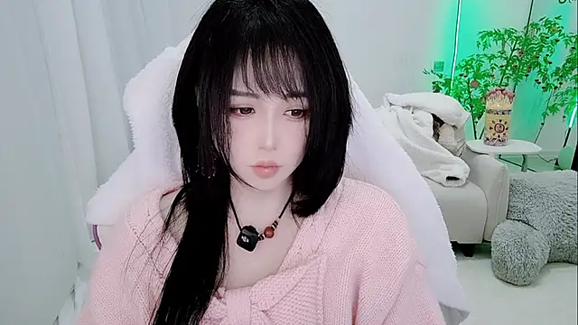 Snapshot of Vaness-a chatting on 02/07/26, 02:10 Vaness-a online show from 02/07/26, 02:10