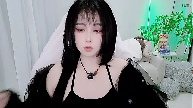 Snapshot of Vaness-a chatting on 02/17/26, 01:07 Vaness-a online show from 02/17/26, 01:07