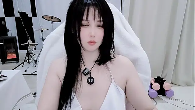 Vaness-a online show from 04/10/26, 08:35