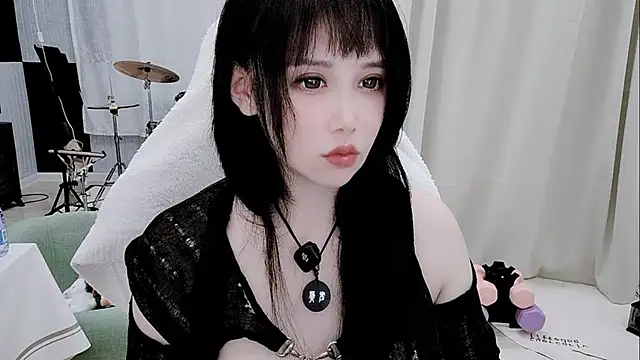 Snapshot of Vaness-a chatting on 06/13/26, 05:11 Vaness-a online show from 06/13/26, 05:11