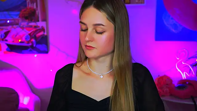 Snapshot of DeboraLarson chatting on 01/22/25, 08:29 DeboraLarson online show from 01/22/25, 08:29