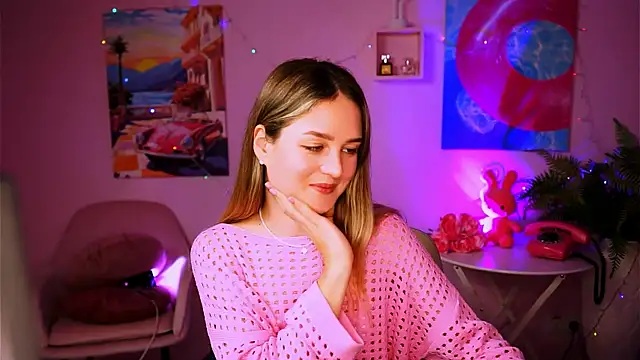 Snapshot of DeboraLarson chatting on 01/25/25, 07:17 DeboraLarson online show from 01/25/25, 07:17