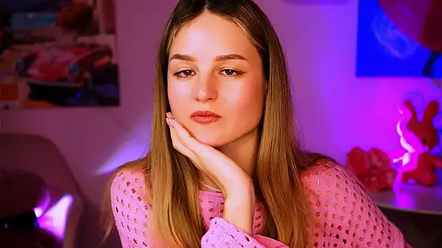 Snapshot of DeboraLarson chatting on 01/25/25, 10:19 DeboraLarson online show from 01/25/25, 10:19