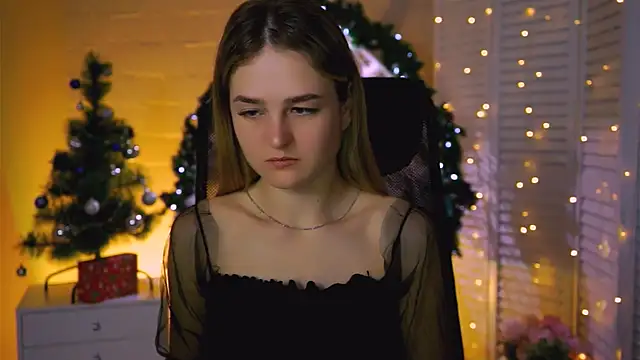 Snapshot of DeboraLarson chatting on 12/22/25, 03:14 DeboraLarson online show from 12/22/25, 03:14