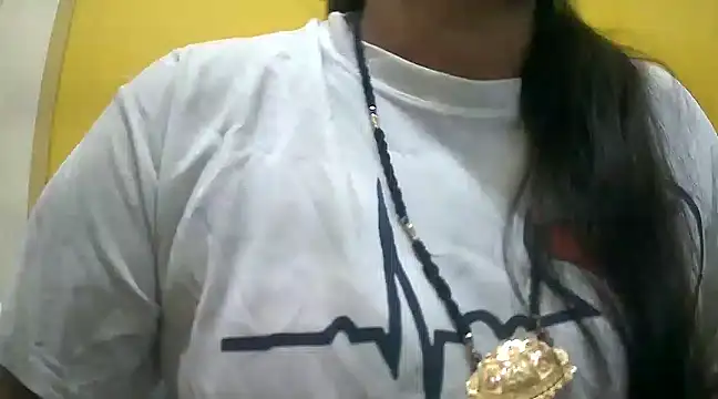 Snapshot of LOVE-SUSHILA chatting on 02/19/25, 04:00 LOVE-SUSHILA online show from 02/19/25, 04:00