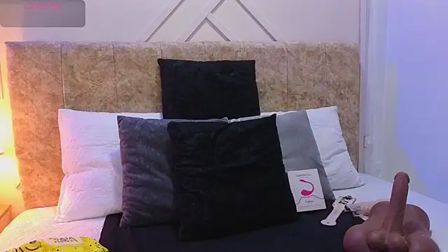 ashley  foxx  online show from 02/23/26, 02:14