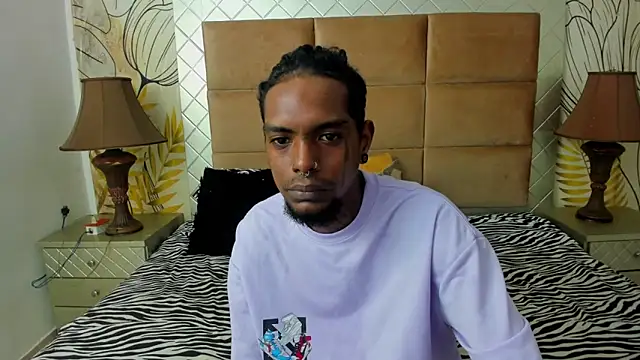 bigblackhotx1 online show from 12/15/25, 12:53