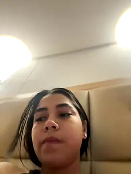 Snapshot of darsha_90 chatting on 11/13/25, 01:37 darsha 90 online show from 11/13/25, 01:37