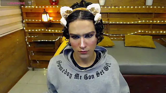 Snapshot of andy_staar chatting on 11/10/25, 06:07 andy staar online show from 11/10/25, 06:07