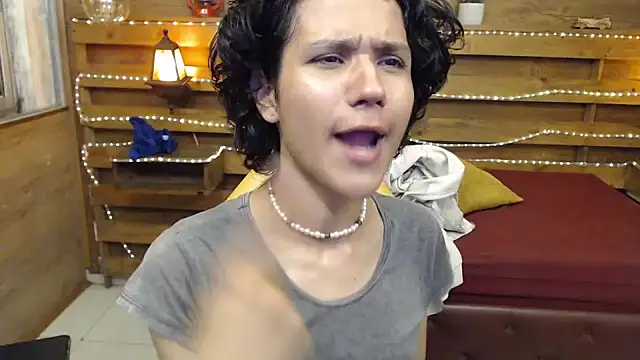 Snapshot of andy_staar chatting on 11/13/25, 07:24 andy staar online show from 11/13/25, 07:24