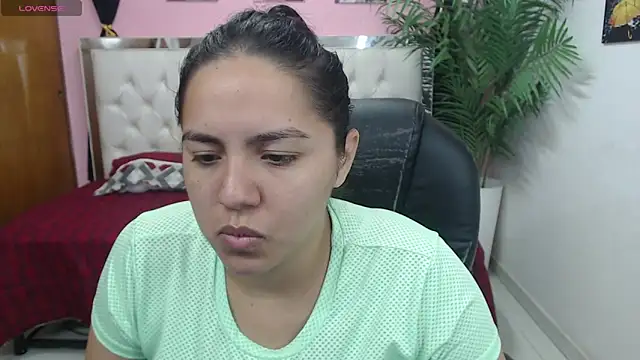 candiapole online show from 03/20/25, 12:43