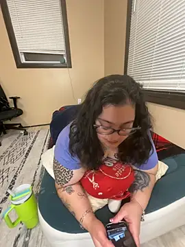 tillymarie34 online show from 02/03/26, 12:53