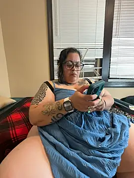 tillymarie34 online show from 05/26/26, 03:24