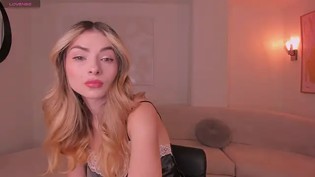 StacyWoods online show from 07/10/26, 11:13