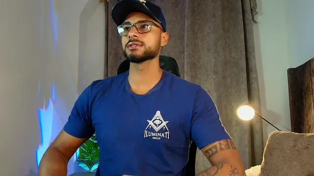 LiamGarcia1 online show from 02/28/25, 12:10