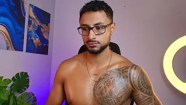 LiamGarcia1 online show from 09/16/25, 03:24