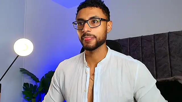 LiamGarcia1 online show from 10/16/25, 01:01