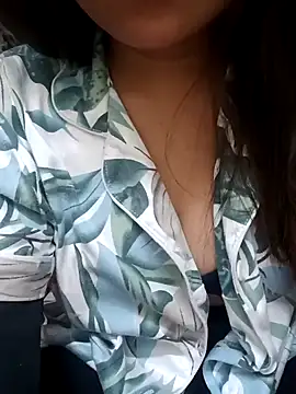 Snapshot of Sajel_000 chatting on 12/14/24, 11:01 Sajel 000 online show from 12/14/24, 11:01