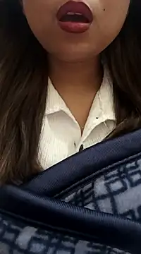 Snapshot of Sajel_000 chatting on 12/27/24, 11:10 Sajel 000 online show from 12/27/24, 11:10