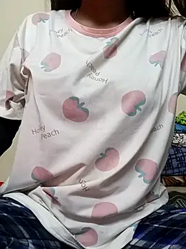 Snapshot of Sajel_000 chatting on 02/13/25, 08:45 Sajel 000 online show from 02/13/25, 08:45