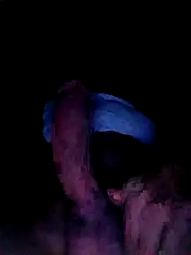 Snapshot of kgmc2 chatting on 12/19/24, 05:18 kgmc2 online show from 12/19/24, 05:18