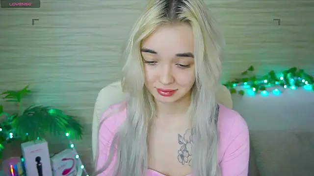 Ashley S online show from 02/26/25, 02:15