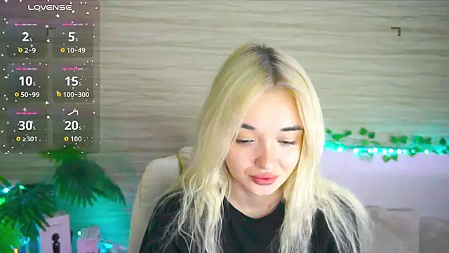 Ashley S online show from 11/04/25, 11:04